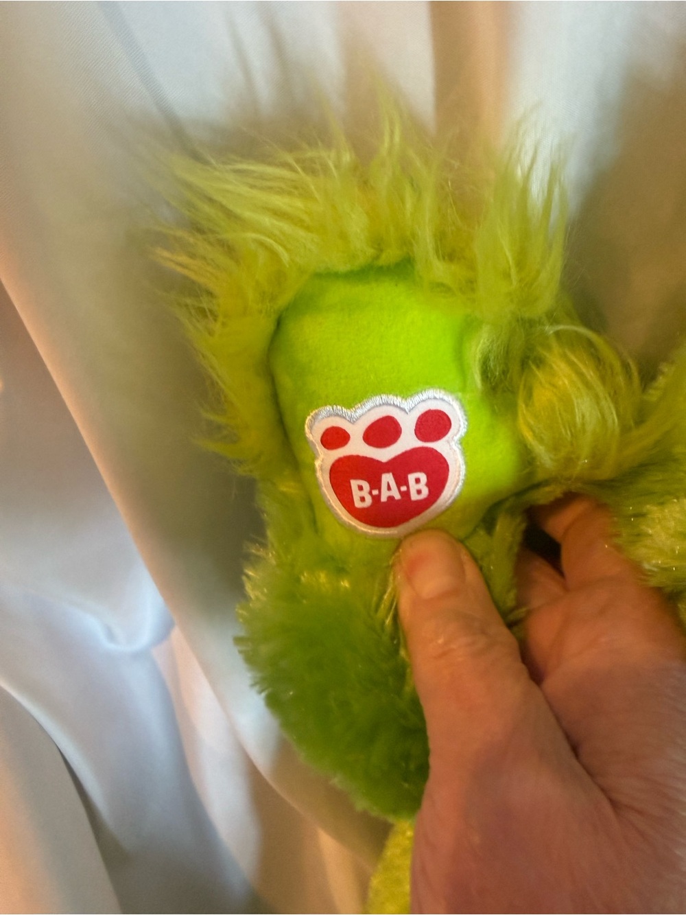 2025 Build a Bear Workshop The Grinch Who Stole Christmas 18" Stuffed Plush - Picture 4 of 8